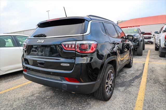 2020 Jeep Compass Latitude w/Sun/Wheel Pkg