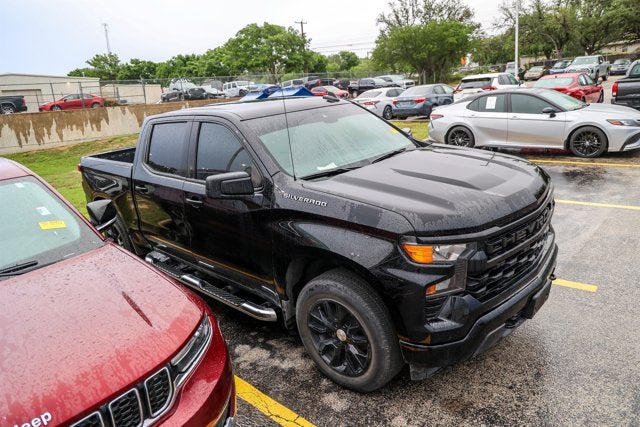2024 Chevrolet Silverado Custom