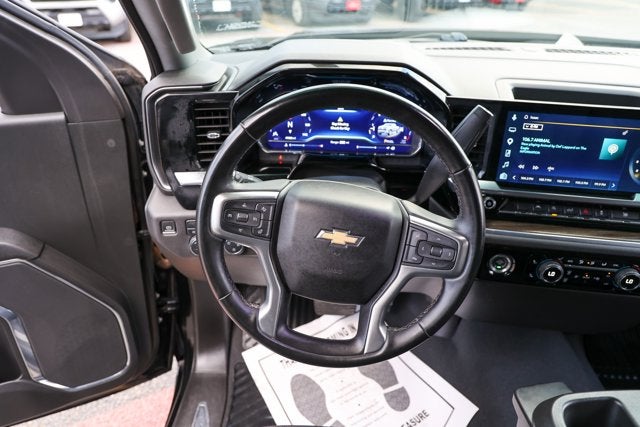 2023 Chevrolet Silverado LT