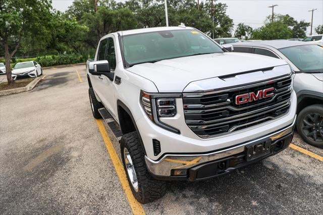 2024 GMC Sierra SLT
