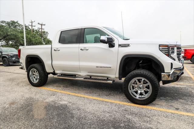 2024 GMC Sierra SLT