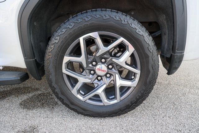 2024 GMC Sierra SLT