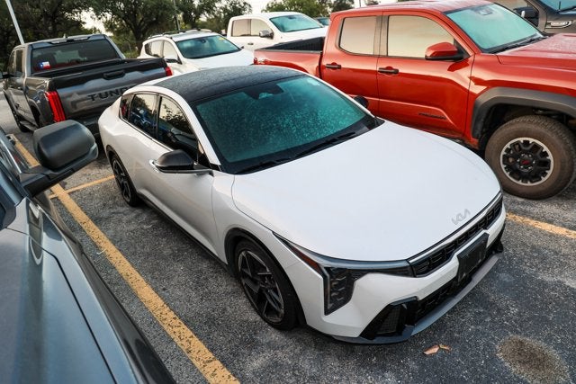 2025 Kia K4 GT-Line