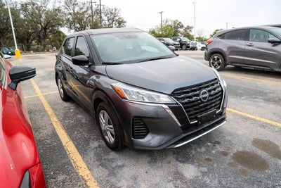 2025 Nissan Kicks Play S