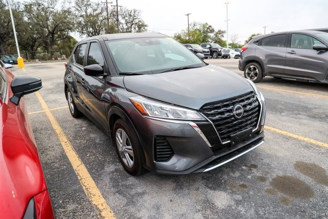 2025 Nissan Kicks Play S