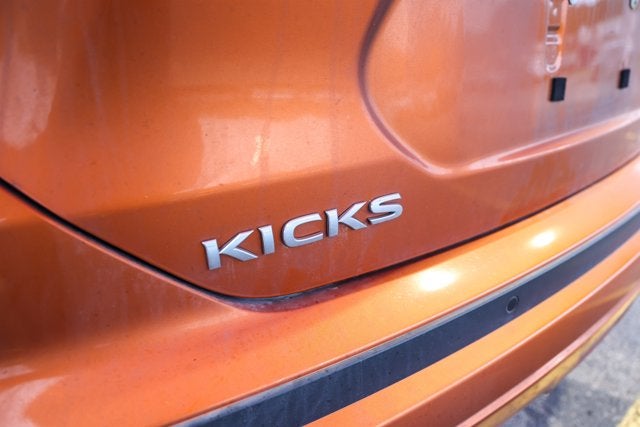 2021 Nissan Kicks SR
