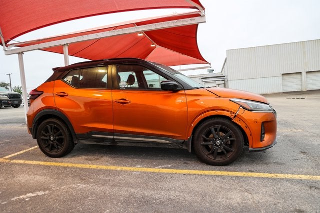 2021 Nissan Kicks SR