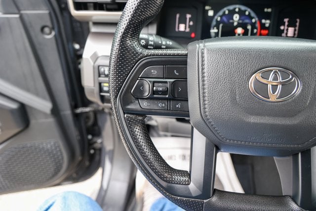 2025 Toyota TACOMA SR5 SR5