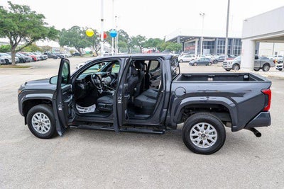 2025 Toyota TACOMA SR5 SR5