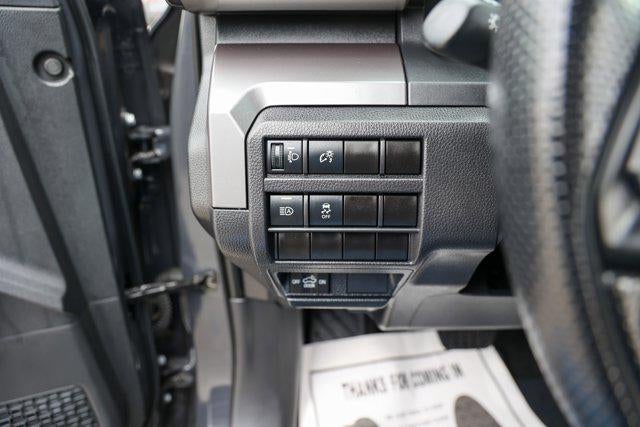 2025 Toyota TACOMA SR5 SR5