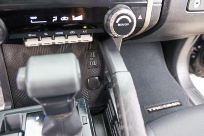 2025 Toyota TACOMA SR5 SR5