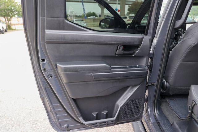 2025 Toyota TACOMA SR5 SR5