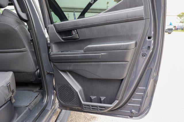 2025 Toyota TACOMA SR5 SR5
