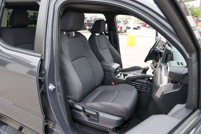 2025 Toyota TACOMA SR5 SR5