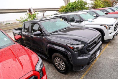 2025 Toyota TACOMA SR5 SR5