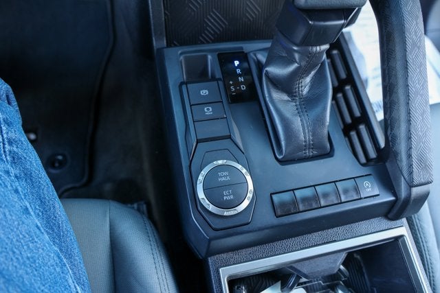 2024 Toyota TACOMA SR5 SR5