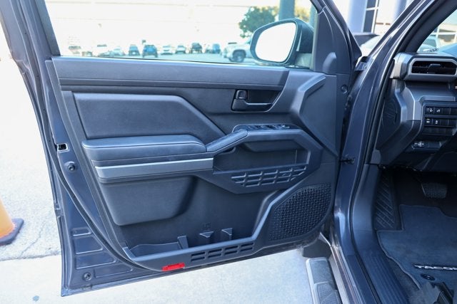 2024 Toyota TACOMA SR5 SR5