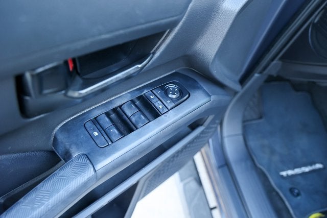 2024 Toyota TACOMA SR5 SR5