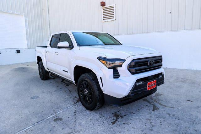 2025 Toyota TACOMA SR5 SR5