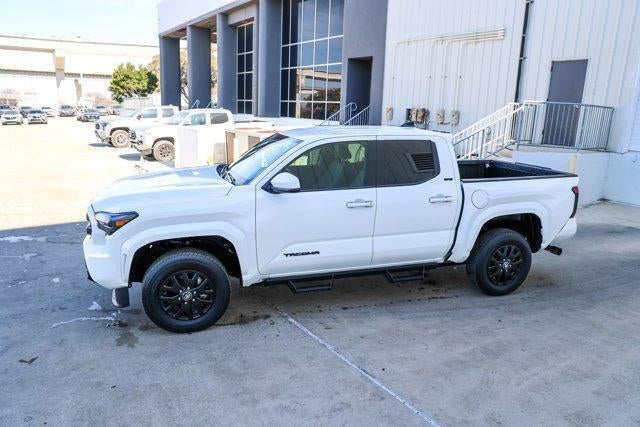 2025 Toyota TACOMA SR5 SR5