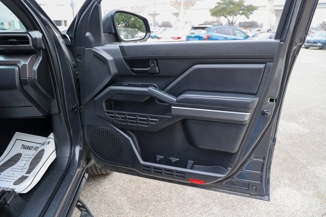 2025 Toyota TACOMA SR5 SR5