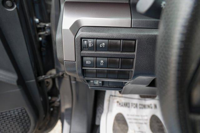 2025 Toyota TACOMA SR5 SR5