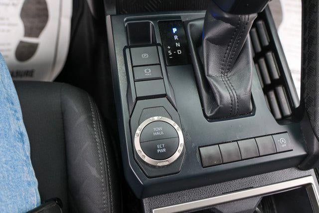 2025 Toyota TACOMA SR5 SR5