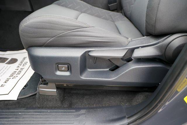 2025 Toyota TACOMA SR5 SR5