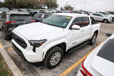 2024 Toyota TACOMA SR5 SR5