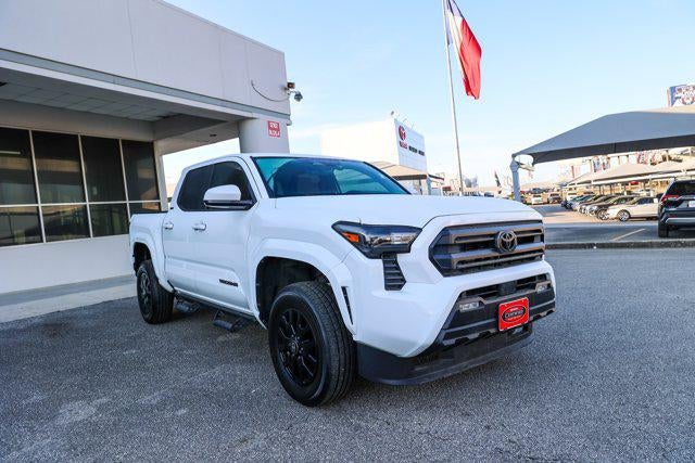 2025 Toyota TACOMA SR5 SR5