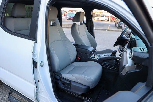 2025 Toyota TACOMA SR5 SR5