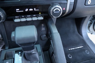 2025 Toyota TACOMA SR5 SR5