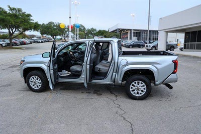 2025 Toyota TACOMA SR5 SR5