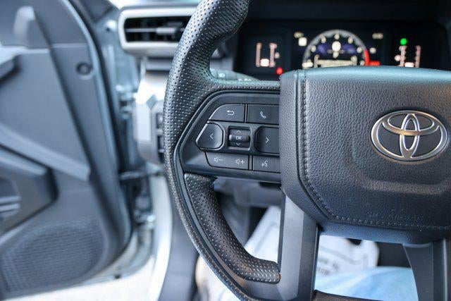 2025 Toyota TACOMA SR5 SR5