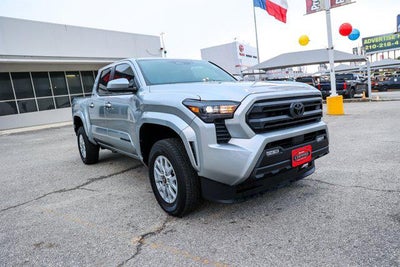 2025 Toyota TACOMA SR5 SR5