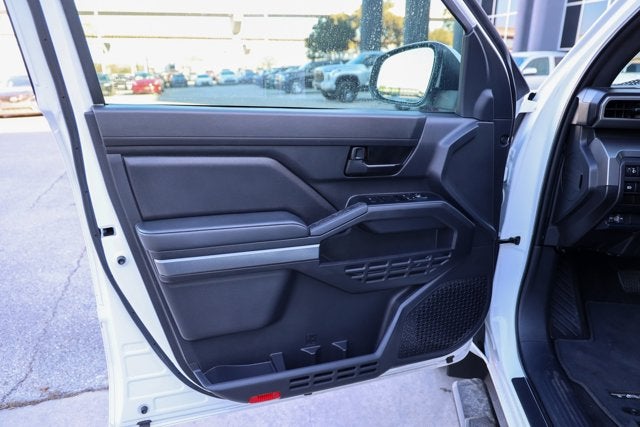 2024 Toyota TACOMA SR5 SR5