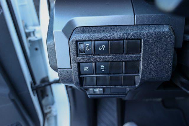 2024 Toyota TACOMA SR5 SR5