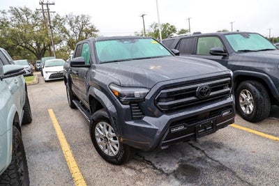 2025 Toyota Tacoma 4WD SR5