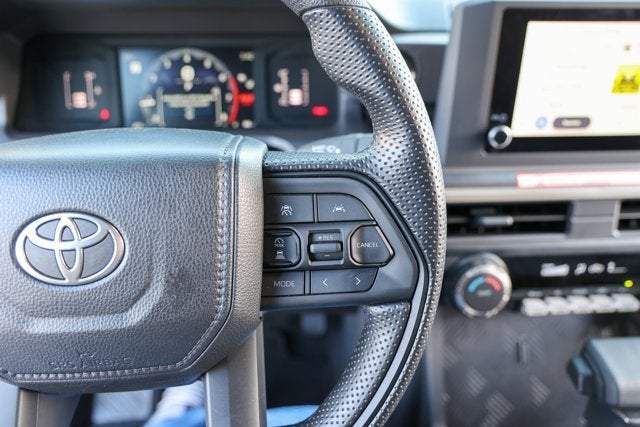 2025 Toyota TACOMA SR5 SR5