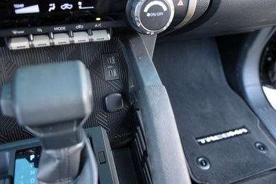 2025 Toyota TACOMA SR5 SR5