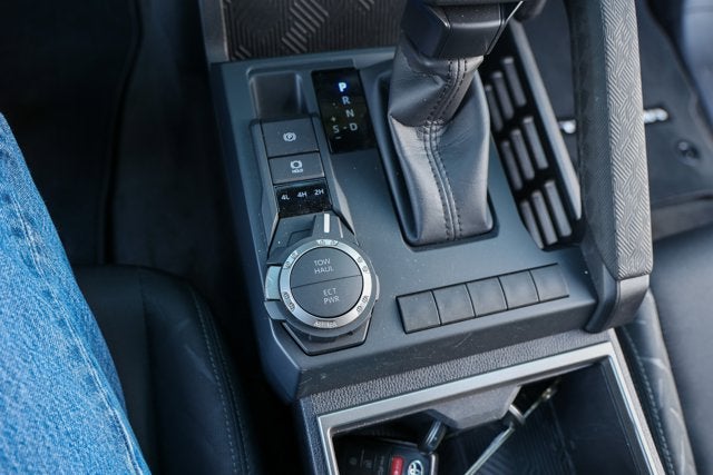 2025 Toyota TACOMA SR5 SR5