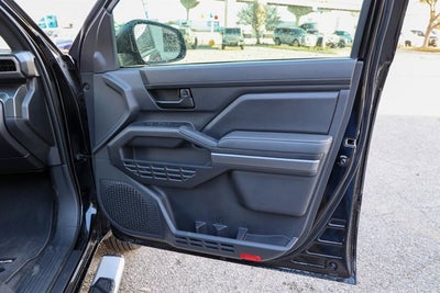 2025 Toyota TACOMA SR5 SR5