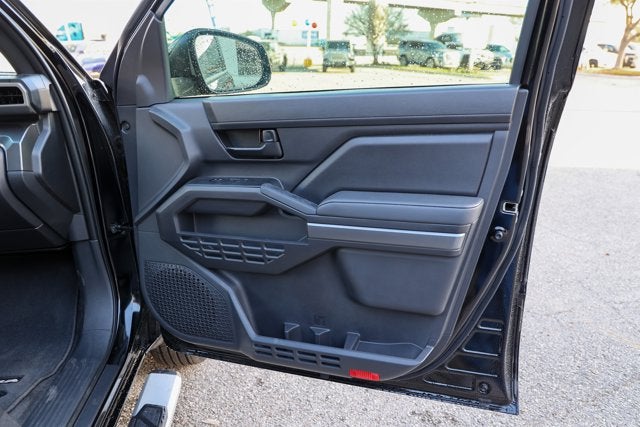 2025 Toyota TACOMA SR5 SR5