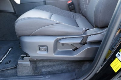 2025 Toyota TACOMA SR5 SR5