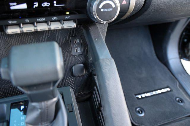 2025 Toyota TACOMA SR5 SR5