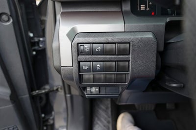 2025 Toyota TACOMA SR5 SR5