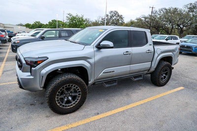 2025 Toyota TACOMA SR5 SR5