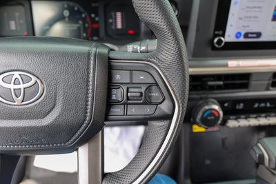 2025 Toyota TACOMA SR5 SR5