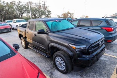 2025 Toyota TACOMA SR5 SR5