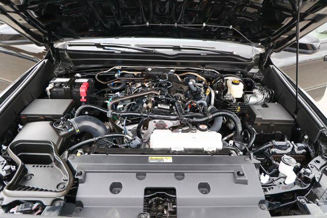 2025 Toyota TACOMA SR5 SR5